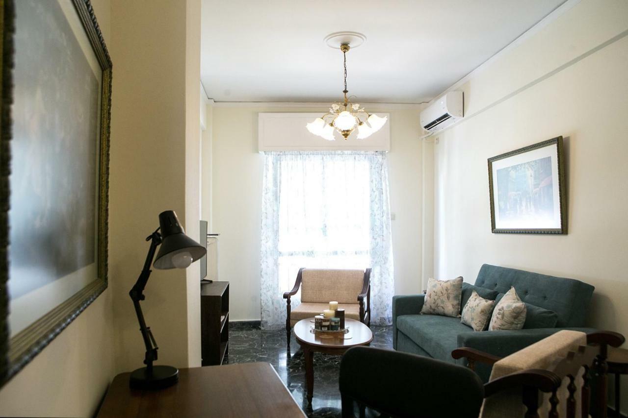 Best House, Larisis Metro, Atenas Exterior foto
