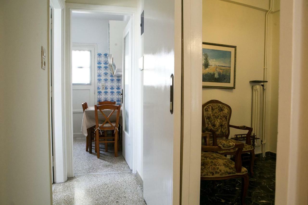 Best House, Larisis Metro, Atenas Exterior foto